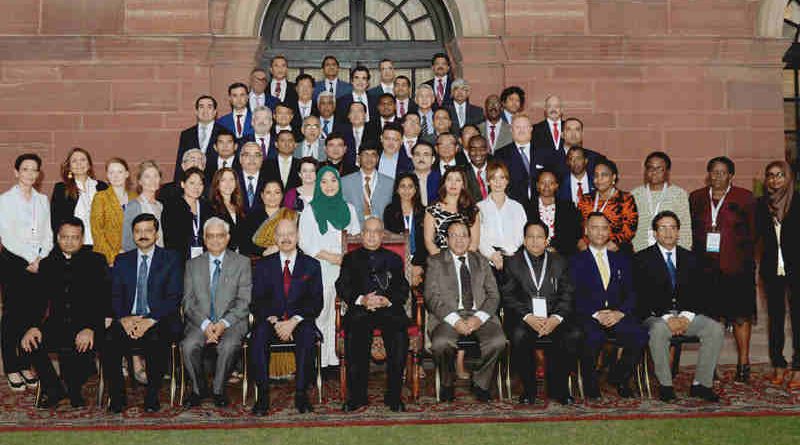 The President, Shri Pranab Mukherjee meeting the International delegates participating in the International Conference on ‘Voter Education for Inclusive, Informed and Ethical Participation’ at Rashtrapati Bhavan, in New Delhi on October 19, 2016