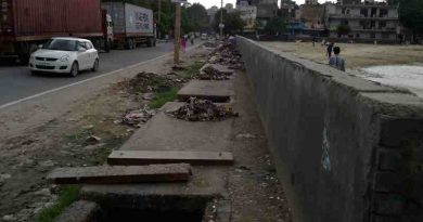 A highly polluted and dirty area near a school and residential colony in New Delhi. Photo: Rakesh Raman