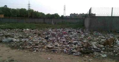 A garbage dumping site in New Delhi, which continues to be the world's most polluted and dirtiest city. Photo of 2015 by Rakesh Raman