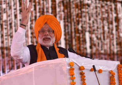 Demagogue Modi Talks Religion to Woo Voters in Madhya Pradesh