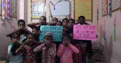 Children affected by dust and air pollution at the RMN Foundation free school for deserving children in Delhi. Photo of November 2016 by Rakesh Raman