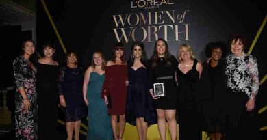 Karen T. Fondu and the 2016 L'Oreal Paris Women of Worth Honorees
