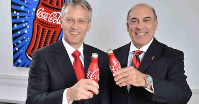 James Quincey wit Muhtar Kent. Photo: Coca-Cola