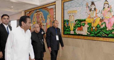 The President, Shri Pranab Mukherjee visiting the Hanuman temple, at Chhindwara, in Madhya Pradesh on December 14, 2016.