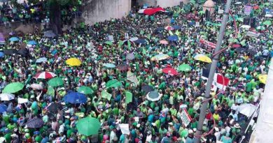 Citizens March to End Corruption in Dominican Republic