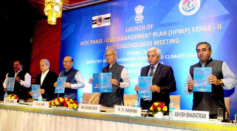 Anil Madhav Dave launching the Hydrochlorofluorocarbon (HCFC) Phase-Out Management Plan (HPMP) Stage-II – India, in New Delhi on March 06, 2017