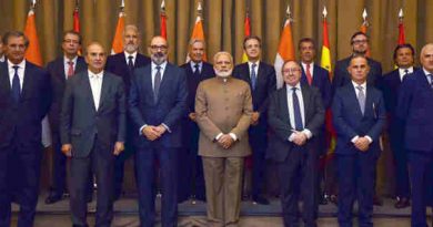 Narendra Modi in a group photograph with the Spanish CEOs, in Madrid, Spain on May 31, 2017