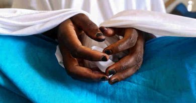 A 17-year-old girl, ‘Aminata,’ forced to live with Boko Haram for two years, sits in an internally displaced persons camp in Maiduguri, Borno state, Nigeria. UNICEF/Abubakar