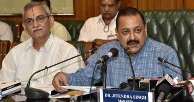 CVC K V Chowdary with an Indian Minister Dr. Jitendra Singh while releasing the Vigilance Manual 2017 (file photo). Courtesy: CVC