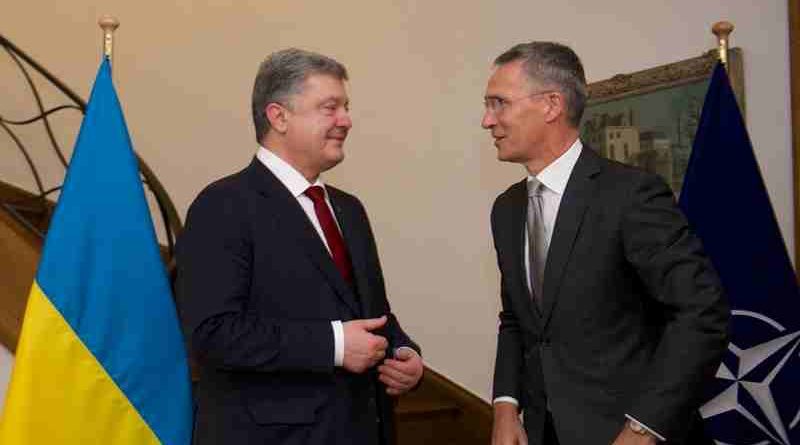 NATO Secretary General Jens Stoltenberg and Ukrainian President Petro Poroshenko. Photo: NATO