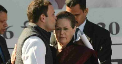 Congress leader Rahul Gandhi with his mother Sonia Gandhi. Photo: Congress (file photo)