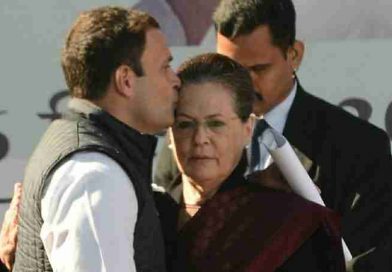 Delhi Court Issues Notice to Sonia, Rahul Gandhi in National Herald Case