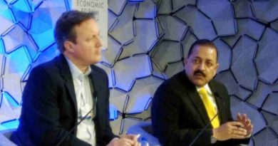 Dr. Jitendra Singh speaking at a Panel discussion on “From Fragile Cities to Renewal”, at World Economic Forum meeting, in Davos, Switzerland on January 23, 2018 . The former UK Prime Minister, Mr. David Cameron is also seen.