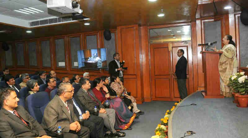 The Speaker, Lok Sabha, Smt. Sumitra Mahajan delivering the 27th lecture of the “Lecture Series”, organised by the Central Vigilance Commission on the topic “My Experiences as a Representative of People”, in New Delhi on January 18, 2018.