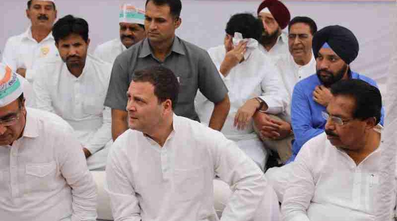 Congress President Rahul Gandhi leads the party's day-long fast at Rajghat in Delhi on April 9, 2018. Photo: Congress