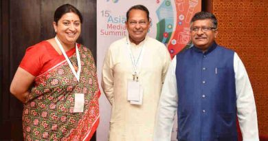 The Union Minister for Textiles and Information & Broadcasting, Smt. Smriti Irani, the Union Minister for Electronics & Information Technology and Law & Justice, Shri Ravi Shankar Prasad and the Minister of Information, Bangladesh, Mr. Hasanul Haq Inu, at the 15th Asia Media Summit, in New Delhi on May 10, 2018.