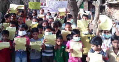 Children participating in RMN Foundation campaign to stop extended construction and pollution in Delhi.