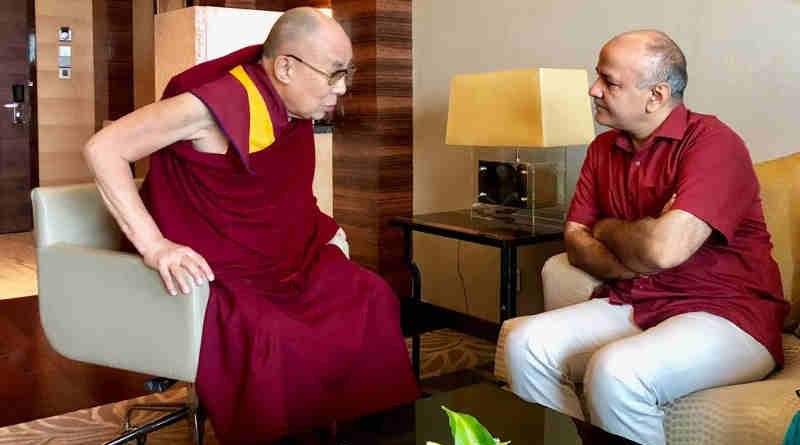 Dalai Lama with Delhi education minister Manish Sisodia. Photo: AAP (file photo)