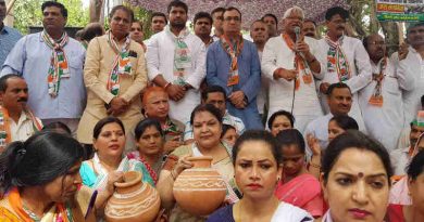 Congress held a Matka (earthen water pot) protest on June 13, 2018 to highlight the water scarcity in Delhi. Photo: Congress (file photo)