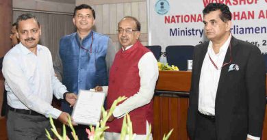 Minister Vijay Goel at the orientation workshop on National e-Vidhan Application (NeVA) organised by the Ministry of Parliamentary Affairs, in New Delhi on September 25, 2018