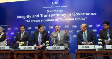 Dr. Jitendra Singh interacting with the audience, during the inaugural session of the Summit on “Integrity and Transparency in Governance” in New Delhi on January 23, 2019