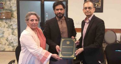 Ministry of Climate Change of Pakistan Government and Muslim Aid Pakistan signed a Letter of Understanding (LOU) to collaborate for Clean Green Pakistan Movement. Photo: Government of Pakistan