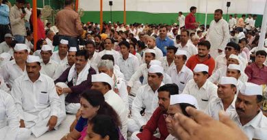 Congress workers sitting on a dharna in New Delhi on July 2 urging Rahul Gandhi not to resign as the party president. Photo: Congress