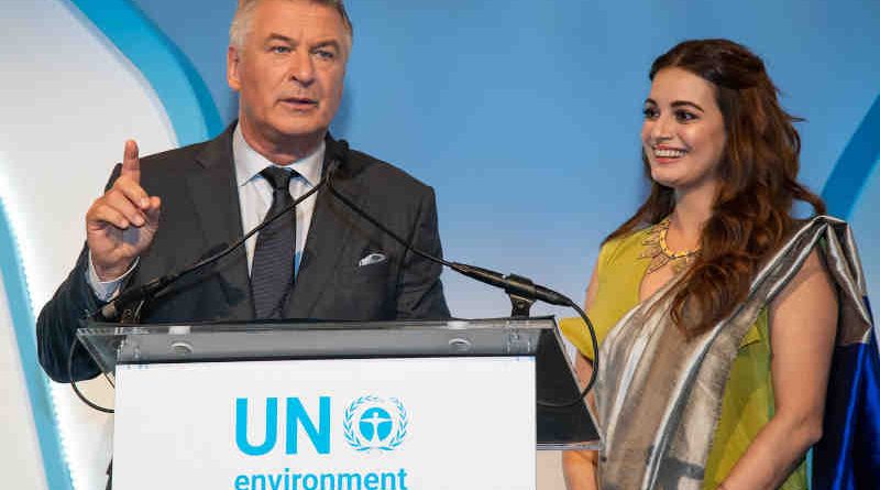 Celebrity hosts Alec Baldwin and Dia Mirza at the 2018 Young Champions and Champions of the Earth Award ceremony. Photo: UN Environment