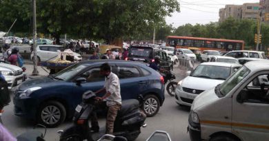 Unruly traffic on a road in New Delhi, India. Photo: Rakesh Raman / RMN News Service (Representational image)