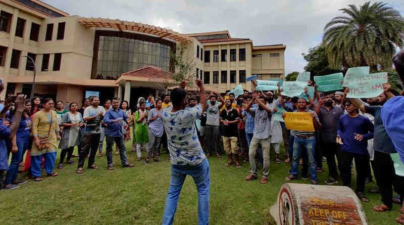 IIT Madras students protesting against CAA and NRC Laws. Photo: Chinta Bar