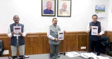 Dr. Jitendra Singh launching the DARPG’s National Monitoring Dashboard on COVID-19 Grievances, in New Delhi on April 01, 2020. Photo: PIB