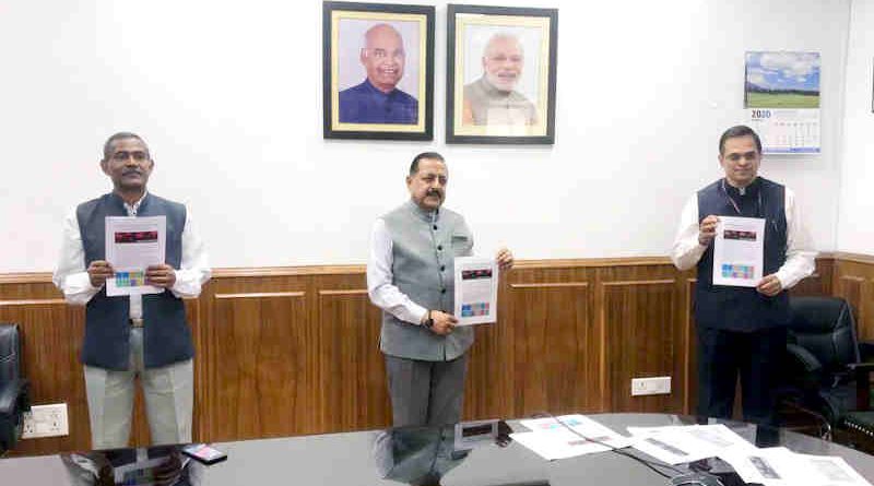 Dr. Jitendra Singh launching the DARPG’s National Monitoring Dashboard on COVID-19 Grievances, in New Delhi on April 01, 2020. Photo: PIB