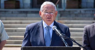 Photo: U.S. Senate Foreign Relations Committee Chairman Bob Menendez