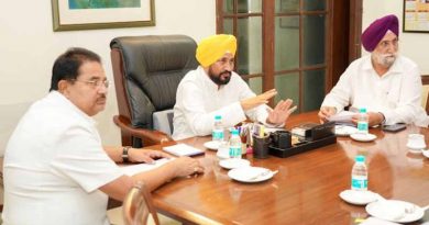 Punjab chief minister (CM) Charanjit Singh Channi holding a meeting on September 20, 2021. Photo: Punjab Government