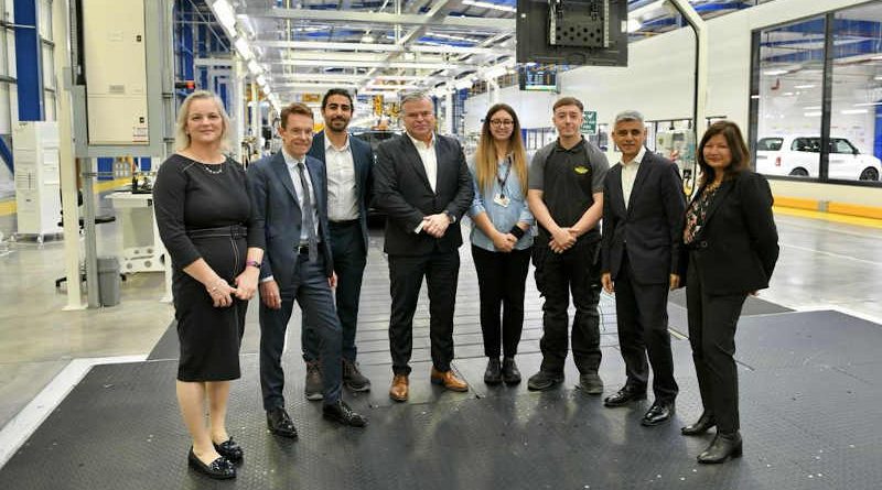 The Mayor of London, Sadiq Khan visiting on October 15, 2021 the state-of-the-art London Electric Vehicle Company (LEVC) factory in Coventry. Photo: Twitter / Mayor of London