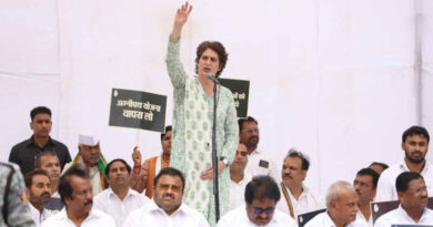 Congress leaders led by Priyanka Gandhi hold protest against the Agnipath scheme in New Delhi on June 19, 2022. Photo: Congress