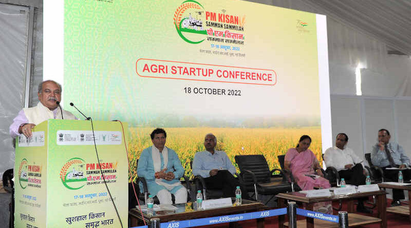 The Union Minister for Agriculture and Farmers Welfare, Narendra Singh Tomar, addressing at the two-day National Agri-Startup Conclave and PM Kisan Samman Sammelan, in New Delhi on October 18, 2022. Photo: PIB