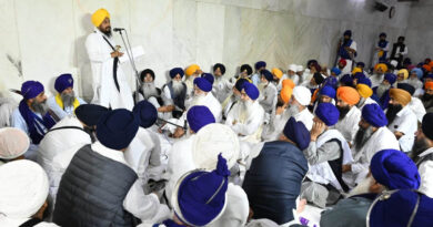 Akal Takht chief Giani Harpreet Singh holding a meeting on March 27, 2023 in Amritsar. Photo: SGPC
