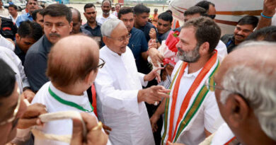 Bihar chief minister and Janata Dal (United) leader Nitish Kumar welcoming Congress leader Rahul Gandhi on June 23, 2023. Photo: Congress (file photo)