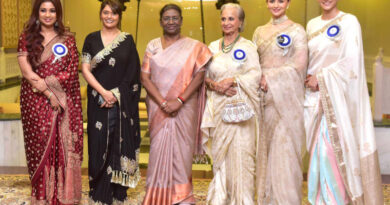 President Droupadi Murmu presented 69th National Film Awards on October 17, 2023 in New Delhi. She also conferred Dadasaheb Phalke Lifetime Achievement Award for the year 2021 on Ms Waheeda Rehman. Photo: Rashtrapati Bhavan