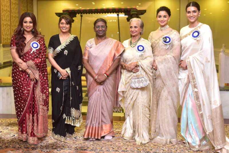 President Droupadi Murmu presented 69th National Film Awards on October 17, 2023 in New Delhi. She also conferred Dadasaheb Phalke Lifetime Achievement Award for the year 2021 on Ms Waheeda Rehman. Photo: Rashtrapati Bhavan