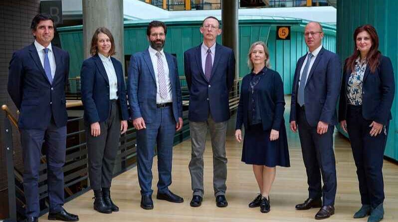 The composition of GRECO's Bureau is the following: António DELICADO (Portugal), Vita HABJAN BARBORIČ (Slovenia), David MEYER (United Kingdom), President Marin MRČELA (Croatia), Vice-President Monika OLSSON (Sweden), Olivier GONIN (Switzerland) and Panagiota VATIKALOU (Greece). Photo: GRECO